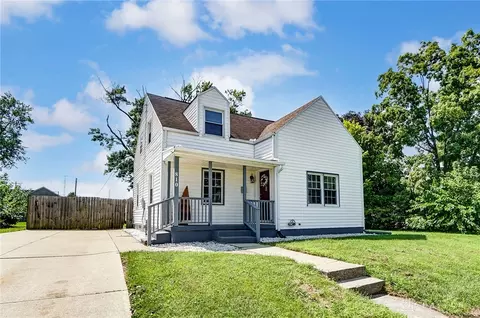 810 E Canal St, Troy, OH 45373 photo 2