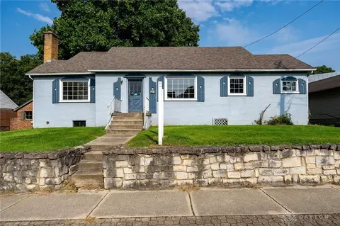 237 S Main St, Waynesville, OH 45068