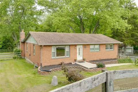 6273 Brantford Rd, Dayton, OH 45414