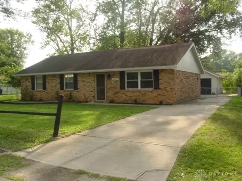 2007 Centralia Ave, Fairborn, OH 45324