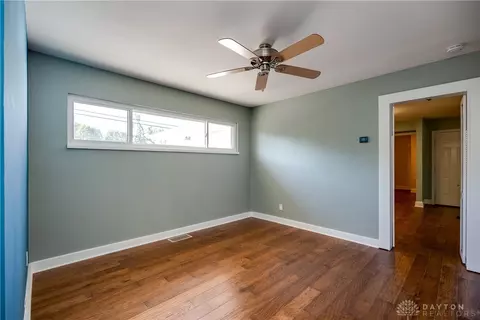 720 Hollendale Dr, Kettering, OH 45429 photo 22