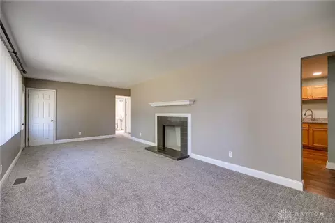 720 Hollendale Dr, Kettering, OH 45429 photo 8