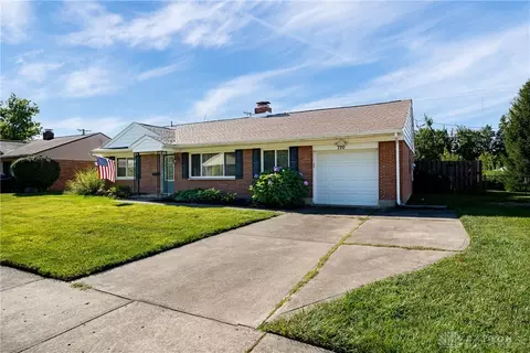 720 Hollendale Dr, Kettering, OH 45429 photo 3