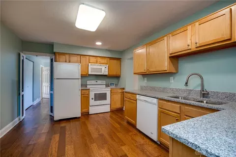 720 Hollendale Dr, Kettering, OH 45429 photo 13