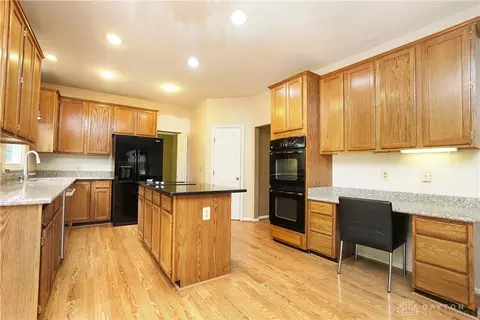 6565 Spindlewick Ln, Cincinnati, OH 45230 photo 11