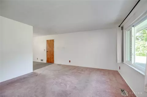 3926 Tomahawk Dr, Medway, OH 45341 photo 3