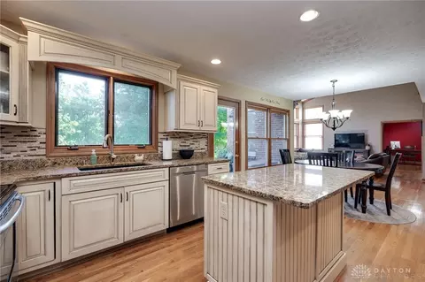 30 Colonial Way, Springboro, OH 45066 photo 32