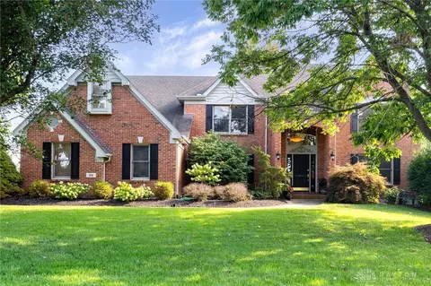 30 Colonial Way, Springboro, OH 45066