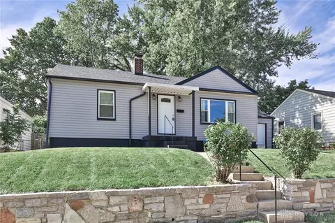 4136 Woodcliffe Ave, Dayton, OH 45420