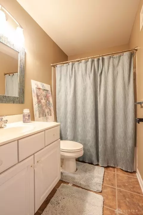 463 Gablefield Ct, Cincinnati, OH 45255 photo 20