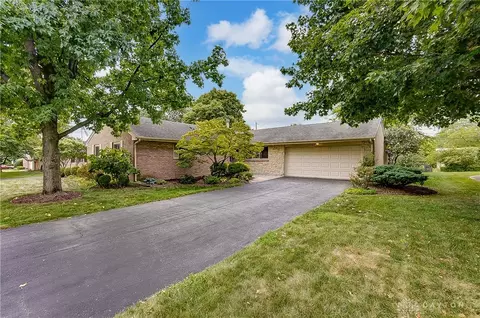 3307 Highgrove Pl, Kettering, OH 45429