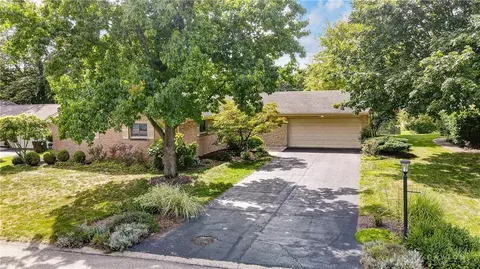 3307 Highgrove Pl, Kettering, OH 45429 photo 2