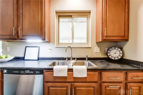 3307 Highgrove Pl, Kettering, OH 45429 photo 17