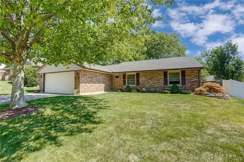 130 Cedar Hill Ln, Springboro, OH 45066
