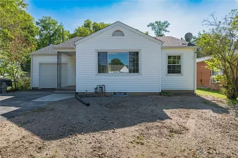 2314 Longfellow St, Middletown, OH 45042