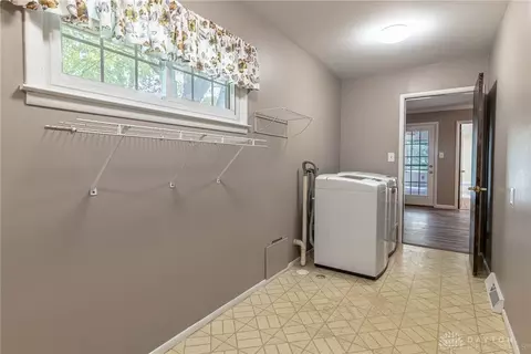 1916 Stayman Dr, Kettering, OH 45440 photo 25