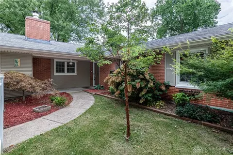 1916 Stayman Dr, Kettering, OH 45440 photo 3