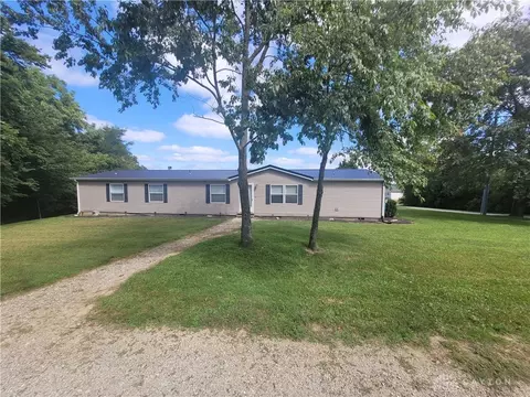 11125 Cedar St, Out Of Area, OH 47374