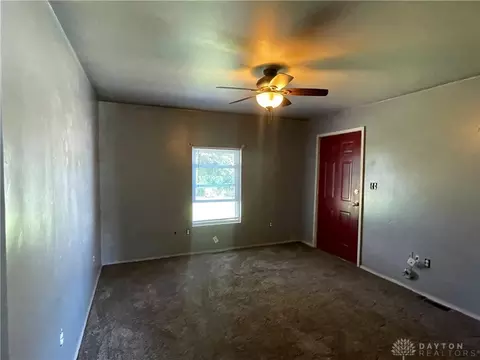 16 E Mclaughlin Ave, Fairborn, OH 45324 photo 3