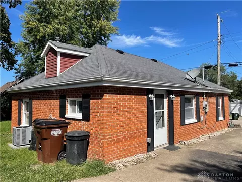 16 E Mclaughlin Ave, Fairborn, OH 45324 photo 2