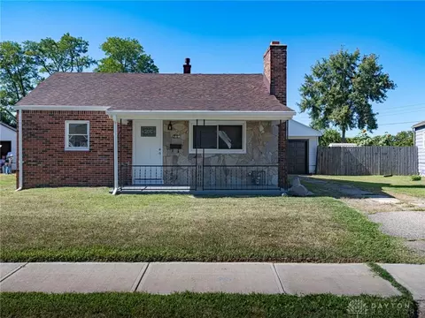 21 Robert St, Dayton, OH 45449