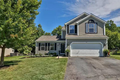 514 Lake Front Dr, Lebanon, OH 45036