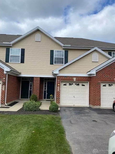 4332 Straight Arrow Rd, Beavercreek, OH 45430