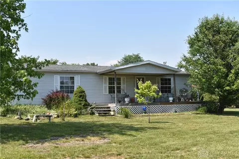 4577 Sharpsville Rd, Hillsboro, OH 45133