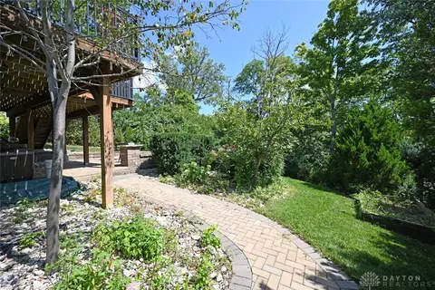 5528 Mapleridge Dr, Cincinnati, OH 45227 photo 46