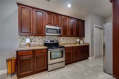 1430 Bourdeaux Way, Centerville, OH 45458 photo 15