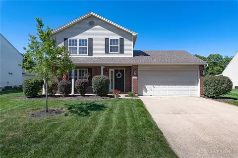 2920 W Barnhill Pl, Xenia, OH 45385