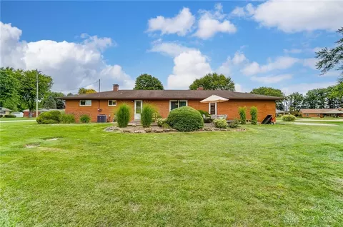 100 Ionic Cir, Enon, OH 45323 photo 31