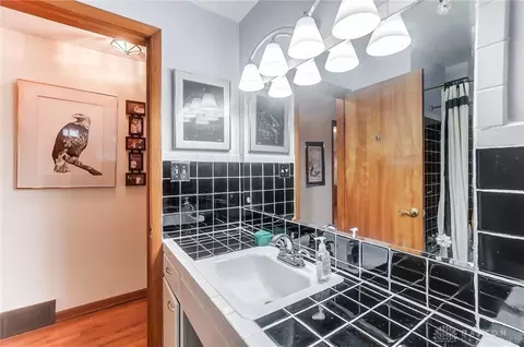 100 Ionic Cir, Enon, OH 45323 photo 22