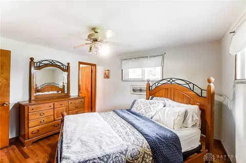 100 Ionic Cir, Enon, OH 45323 photo 15