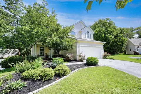 7716 Ravenwood Ln, Maineville, OH 45039