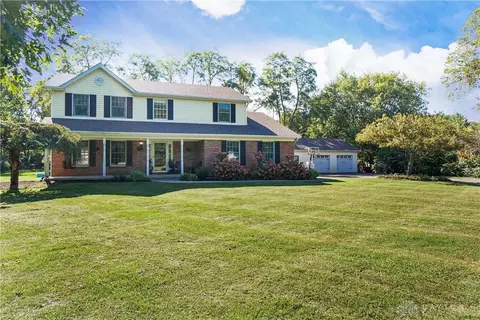2085 Sunflower Ct, Lebanon, OH 45036