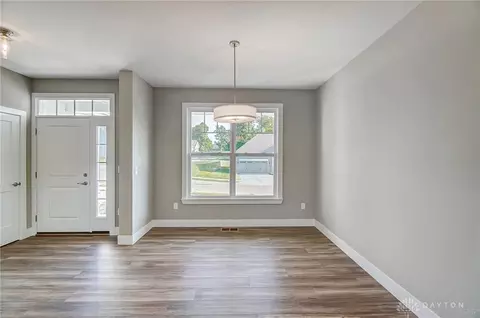 8105 Guthrie Ln, Cincinnati, OH 45255 photo 6
