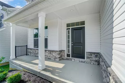 8105 Guthrie Ln, Cincinnati, OH 45255 photo 2
