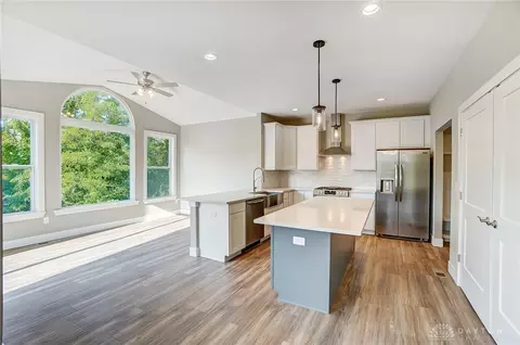 8105 Guthrie Ln, Cincinnati, OH 45255 photo 9