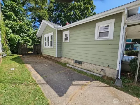 136 Prairie Ave, Springfield, OH 45505 photo 2