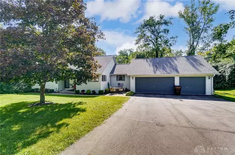 7620 Rockwell Dr, Dayton, OH 45414