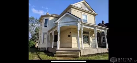 37 Western Ave, Brookville, OH 45309