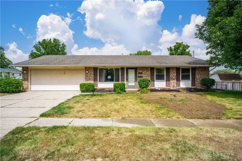 853 Cherry Blossom Dr, Dayton, OH 45449