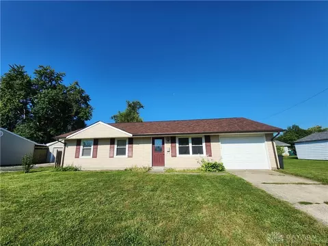 809 Hedwick St, New Carlisle, OH 45344