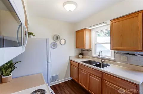 4815 Crestview Rd, Riverside, OH 45431 photo 7