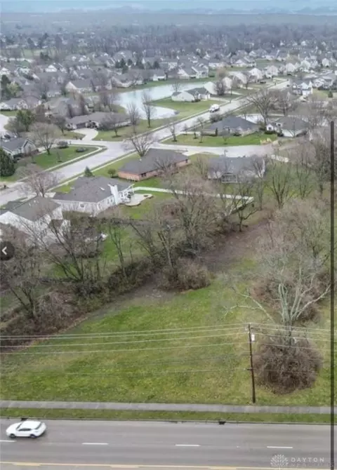 8914 Yankee St, Washington Township, OH 45458