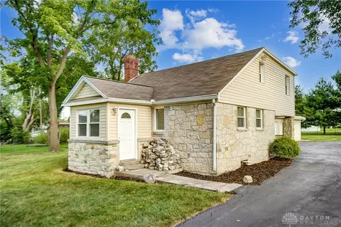 2139 Blake Ave, Dayton, OH 45414
