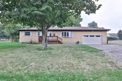 7322 Eyler Dr, Springboro, OH 45066