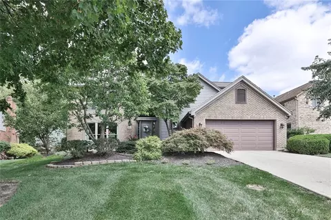 5988 Eaglet Dr, West Chester, OH 45069