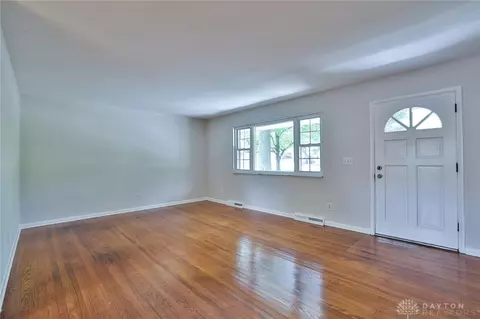 165 Junefield Ave, Cincinnati, OH 45218 photo 4